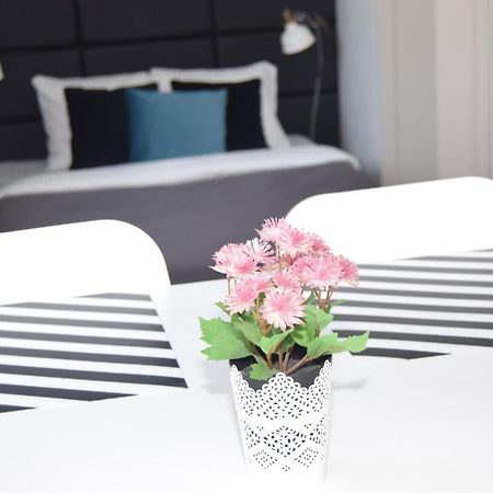Be My Guest - Hoza Studio - Pkin Super Centrum Metro Wi-Fi Breakfast Varsavia Esterno foto