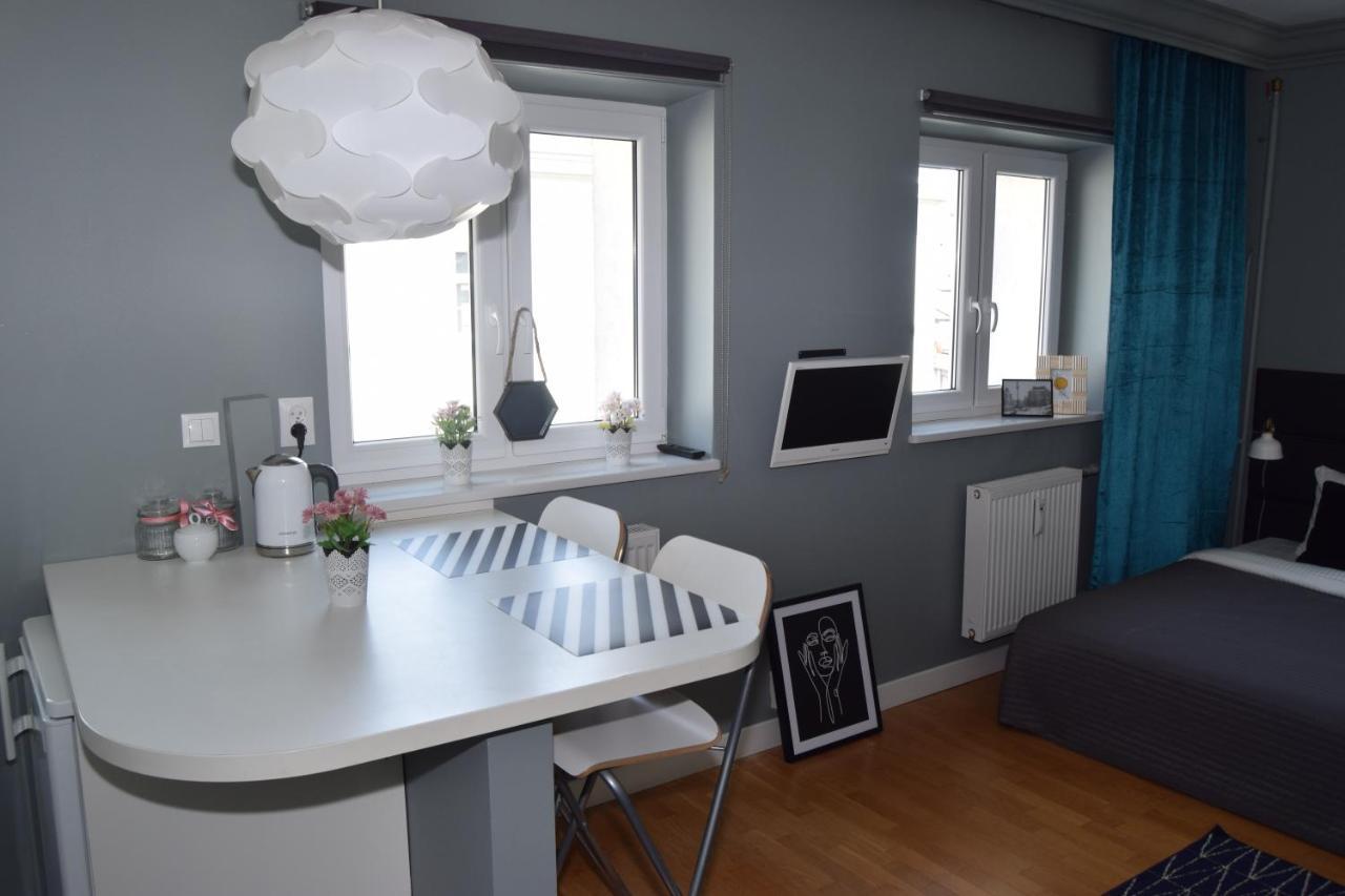 Be My Guest - Hoza Studio - Pkin Super Centrum Metro Wi-Fi Breakfast Varsavia Esterno foto