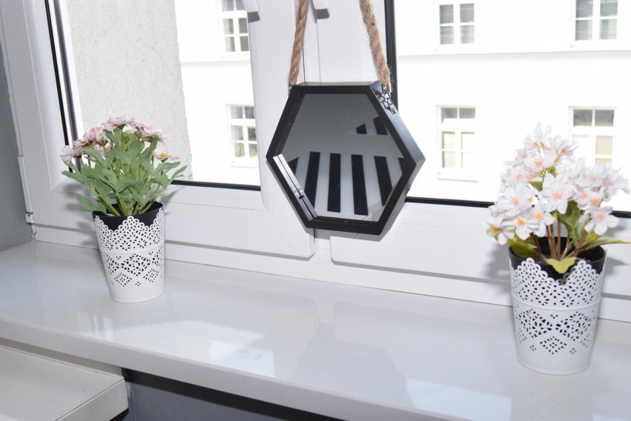 Be My Guest - Hoza Studio - Pkin Super Centrum Metro Wi-Fi Breakfast Varsavia Esterno foto